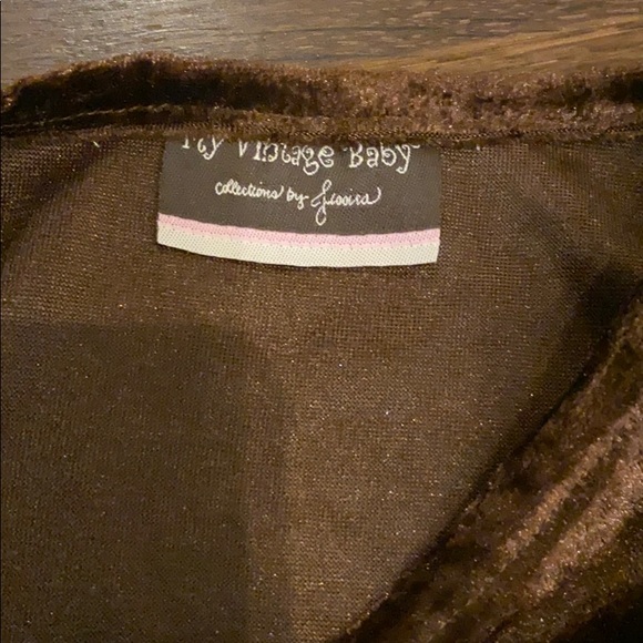 Top - Picture 2 of 4